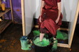 view details of set gm-4g010, Aurora weard a beautiful dress into a gloopy fate